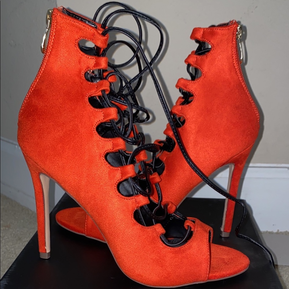 Liliana Orange Strappy Peeptoe heels 8.5